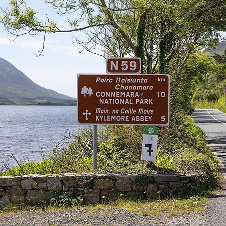 Kylemore House boutique apartments - Connemara National park view Extérieur photo